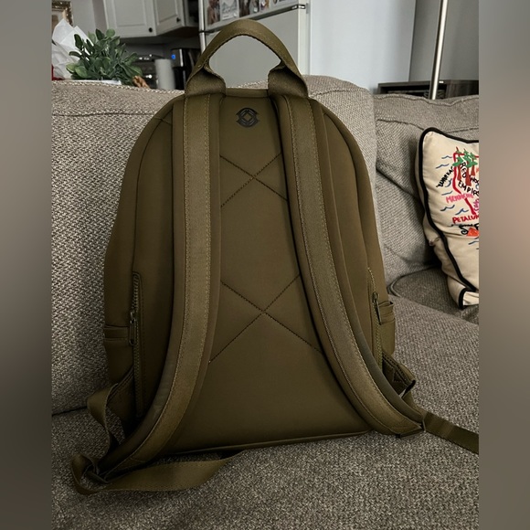 Dagne Dover Dakota Neoprene Backpack Forest Moss Green - Picture 4 of 14